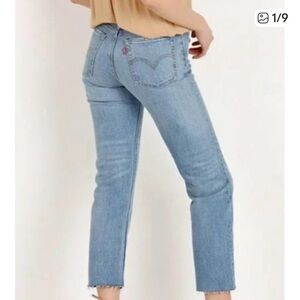 Levi's Women's Classic Wedgie Light Blue Ankle Straight Leg Jeans Distressed